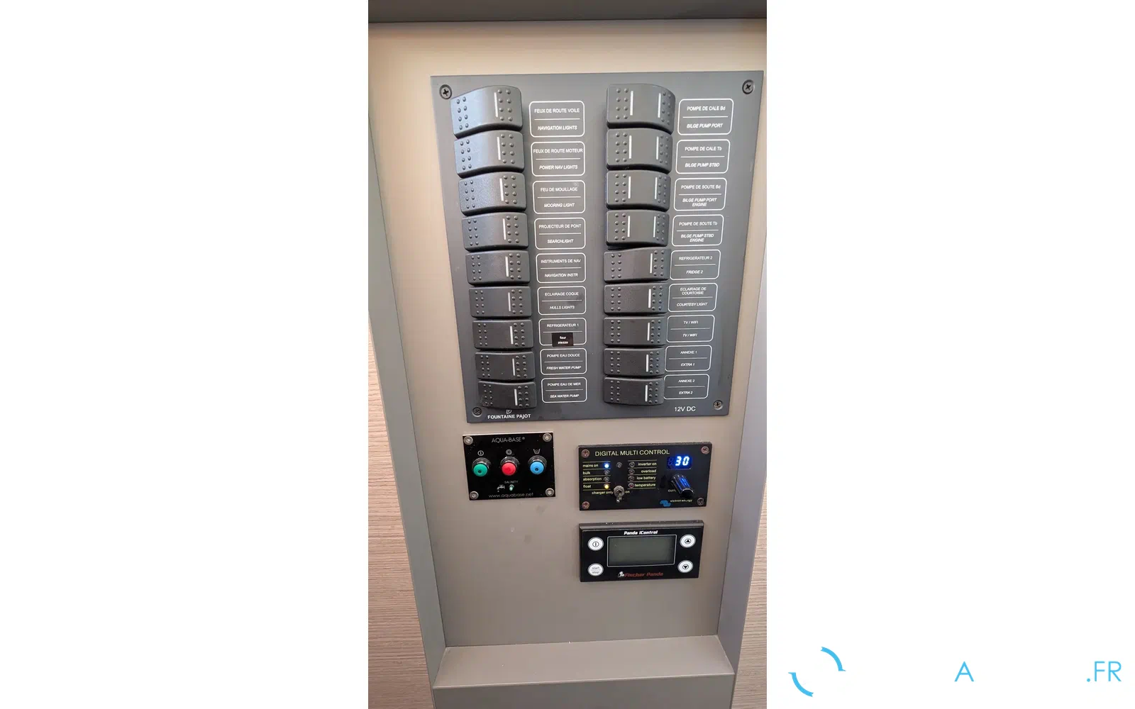 slider 11 Fountaine Pajot Astrea 42