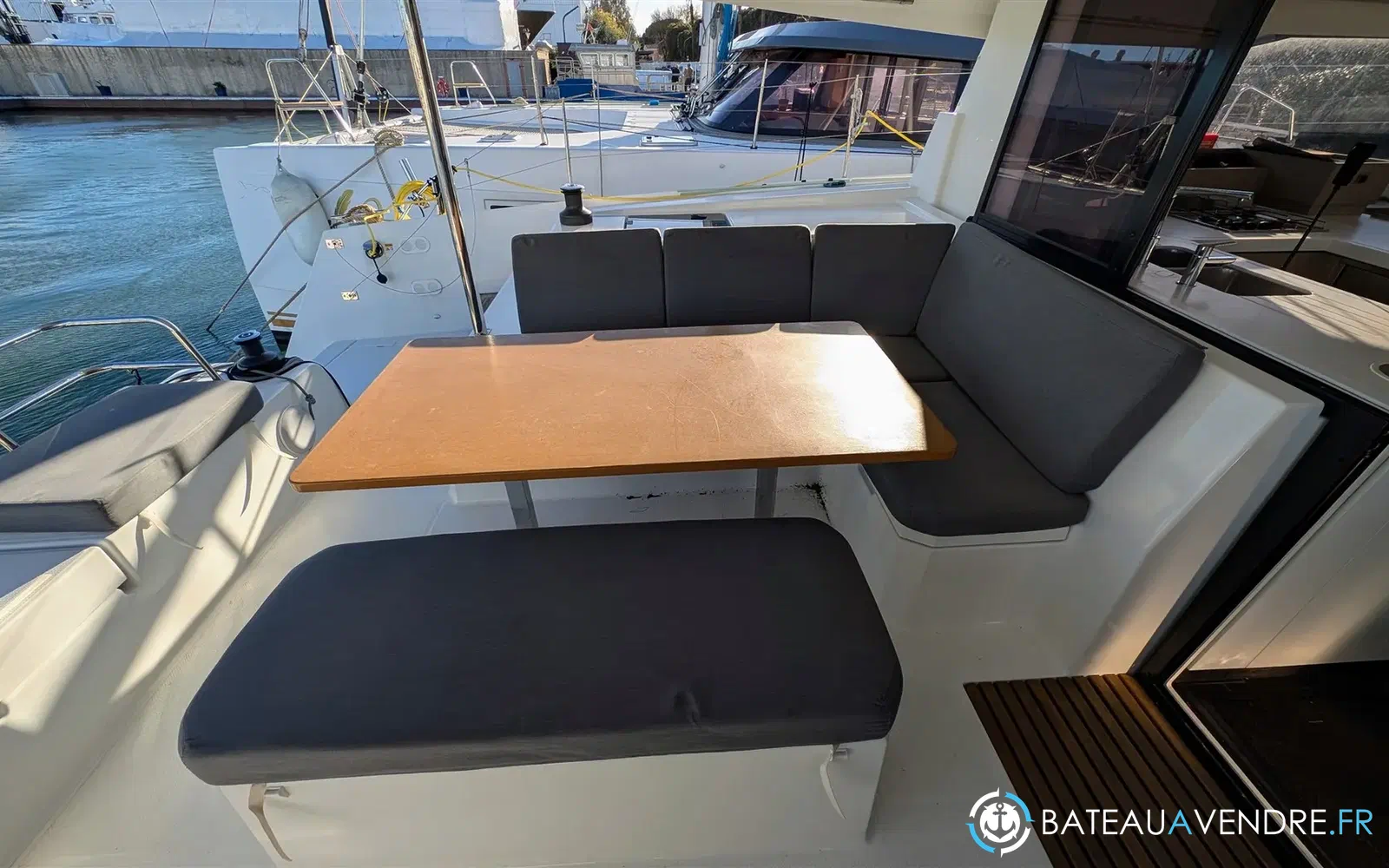 slider 5 Fountaine Pajot Astrea 42