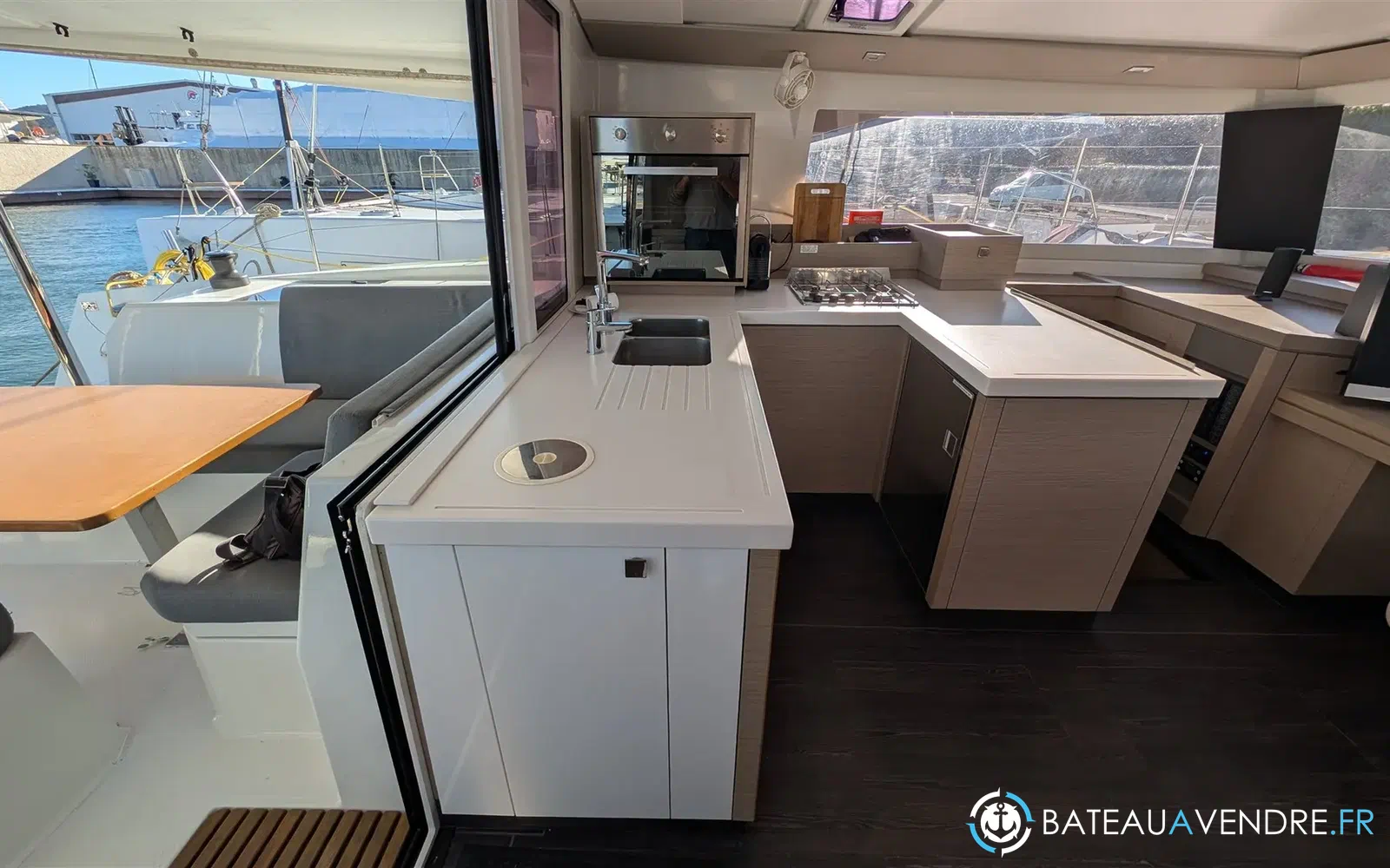 slider 8 Fountaine Pajot Astrea 42