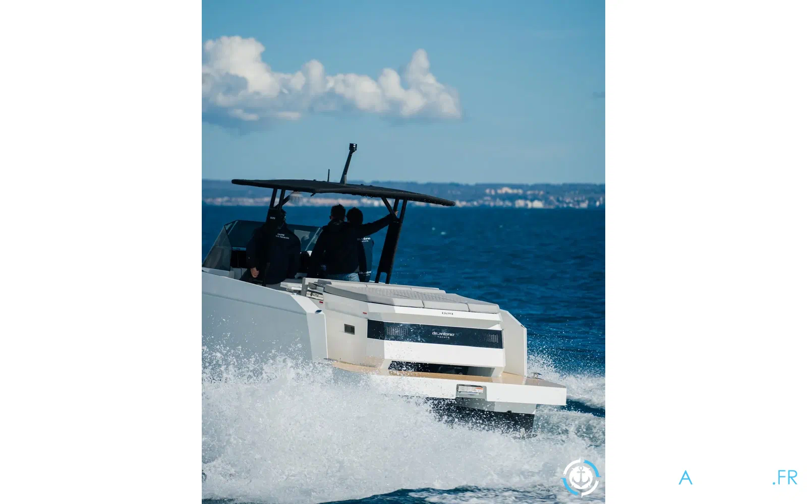 slider 9 De Antonio Yachts D29