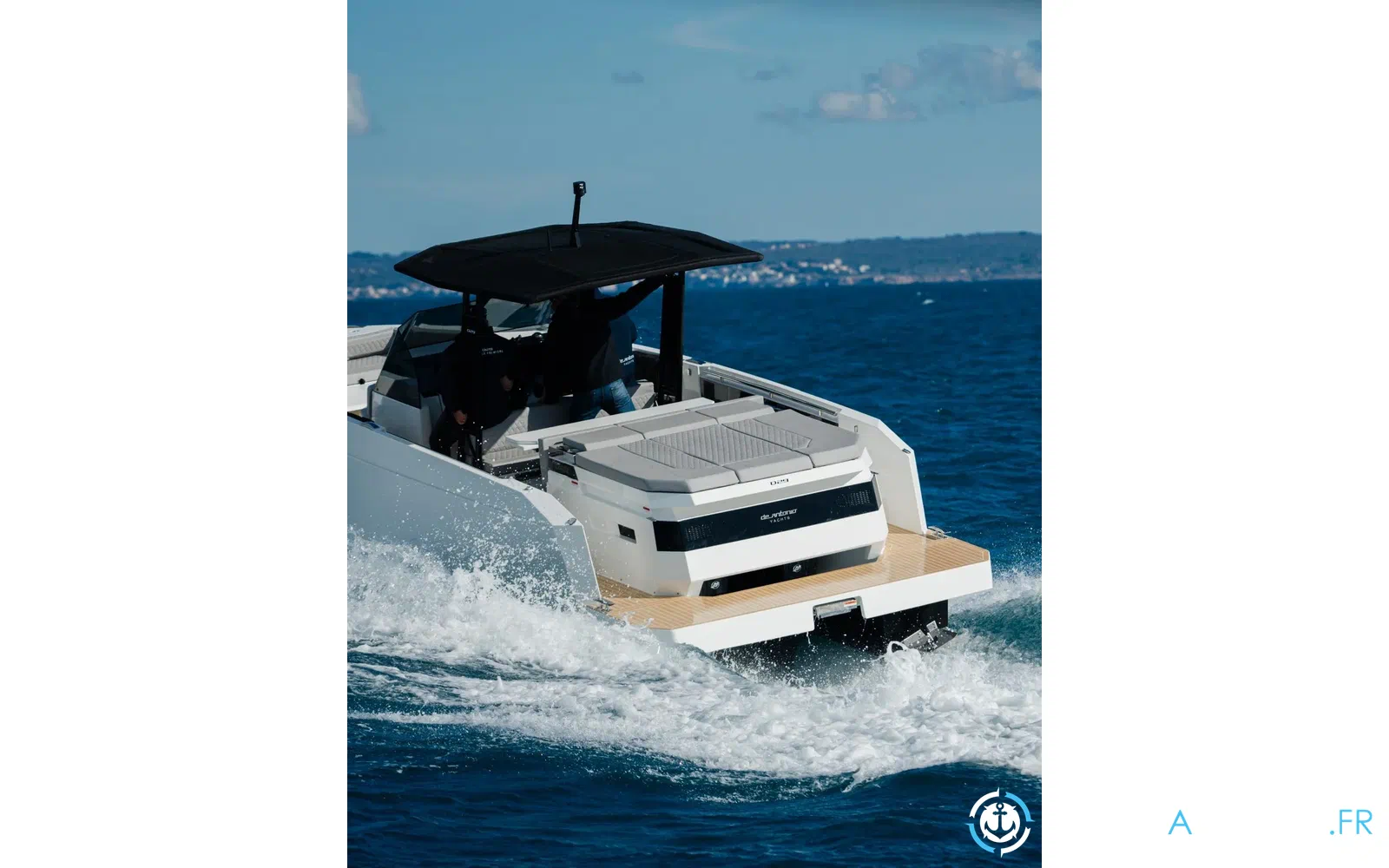 slider 1 De Antonio Yachts D29