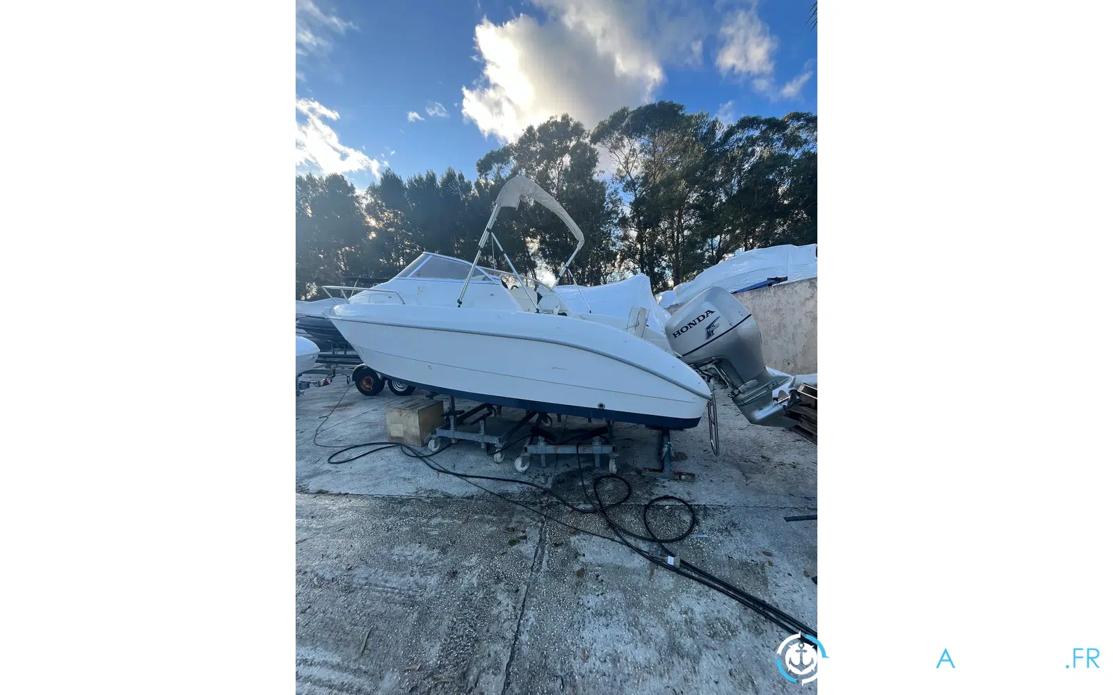 slider 1 Sessa Marine Oyster 20