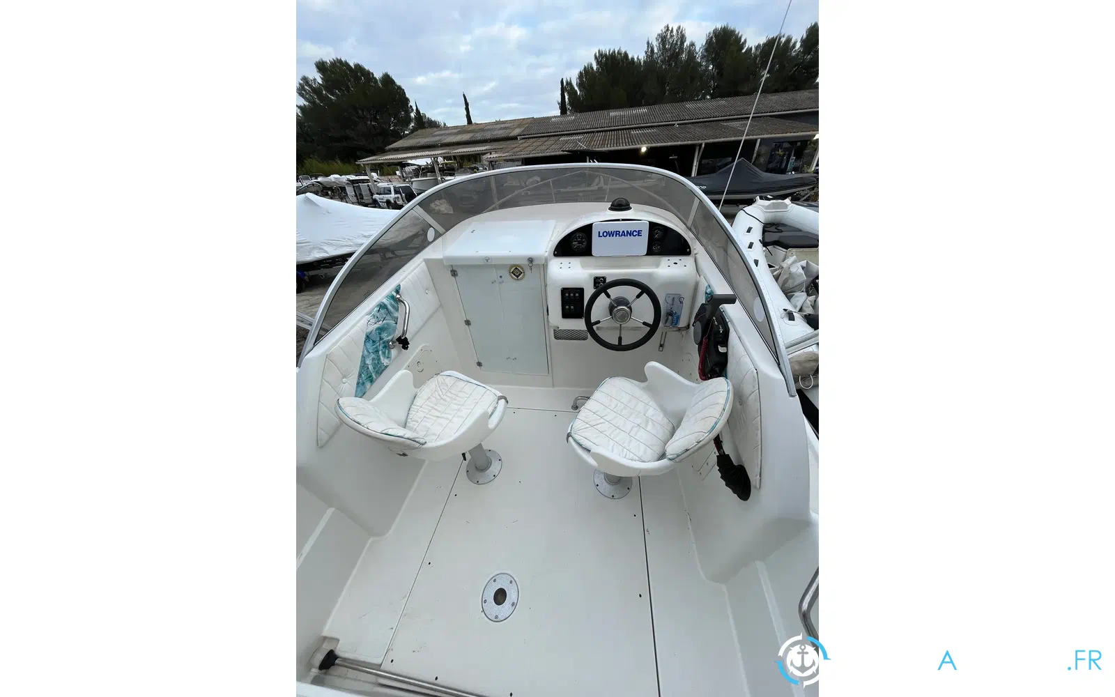 slider 2 Sessa Marine Oyster 20