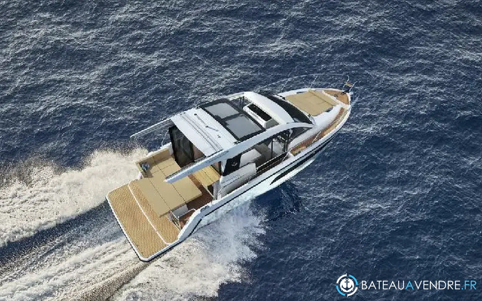 slider 0 Sealine C335