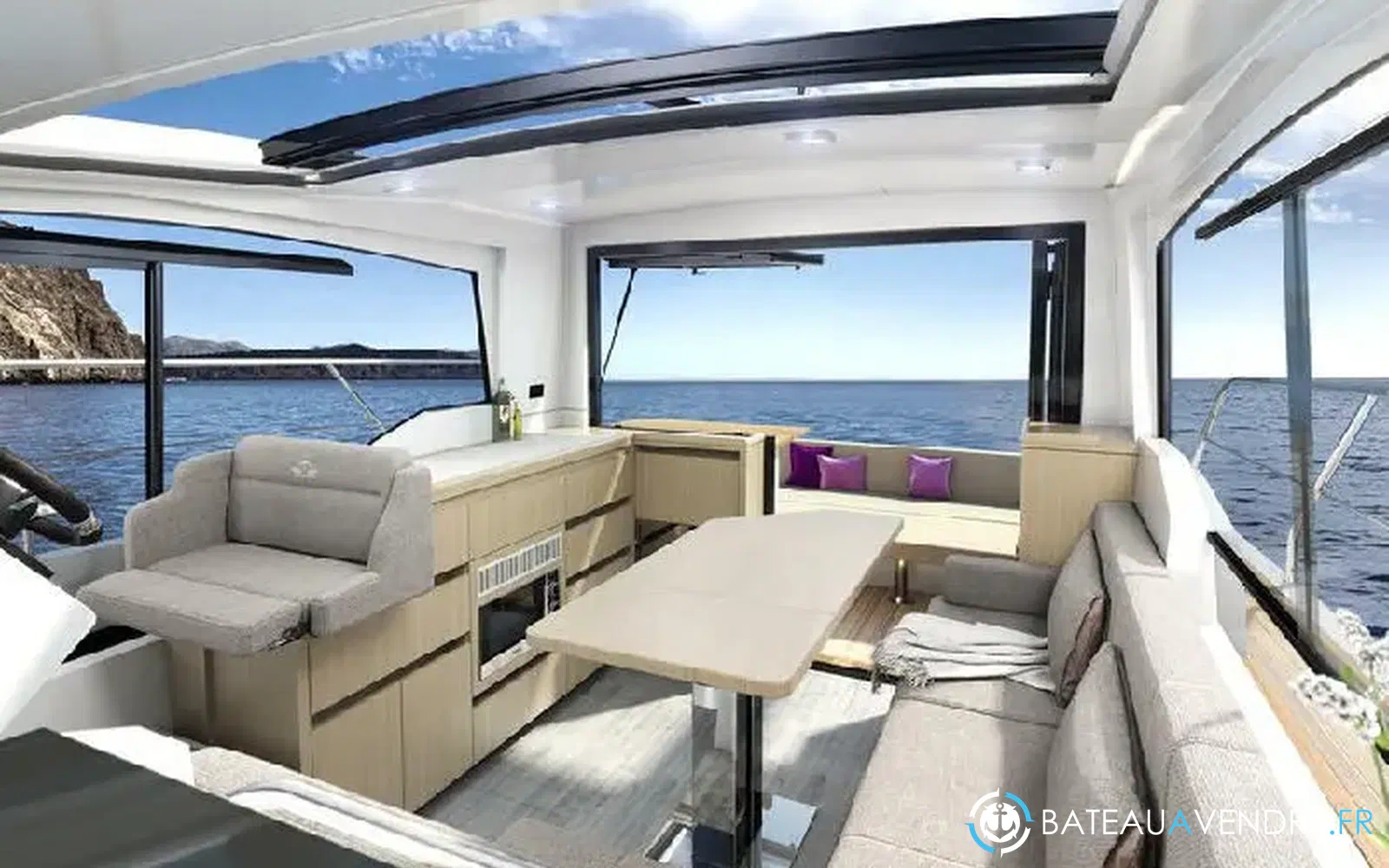 slider 10 Sealine C335