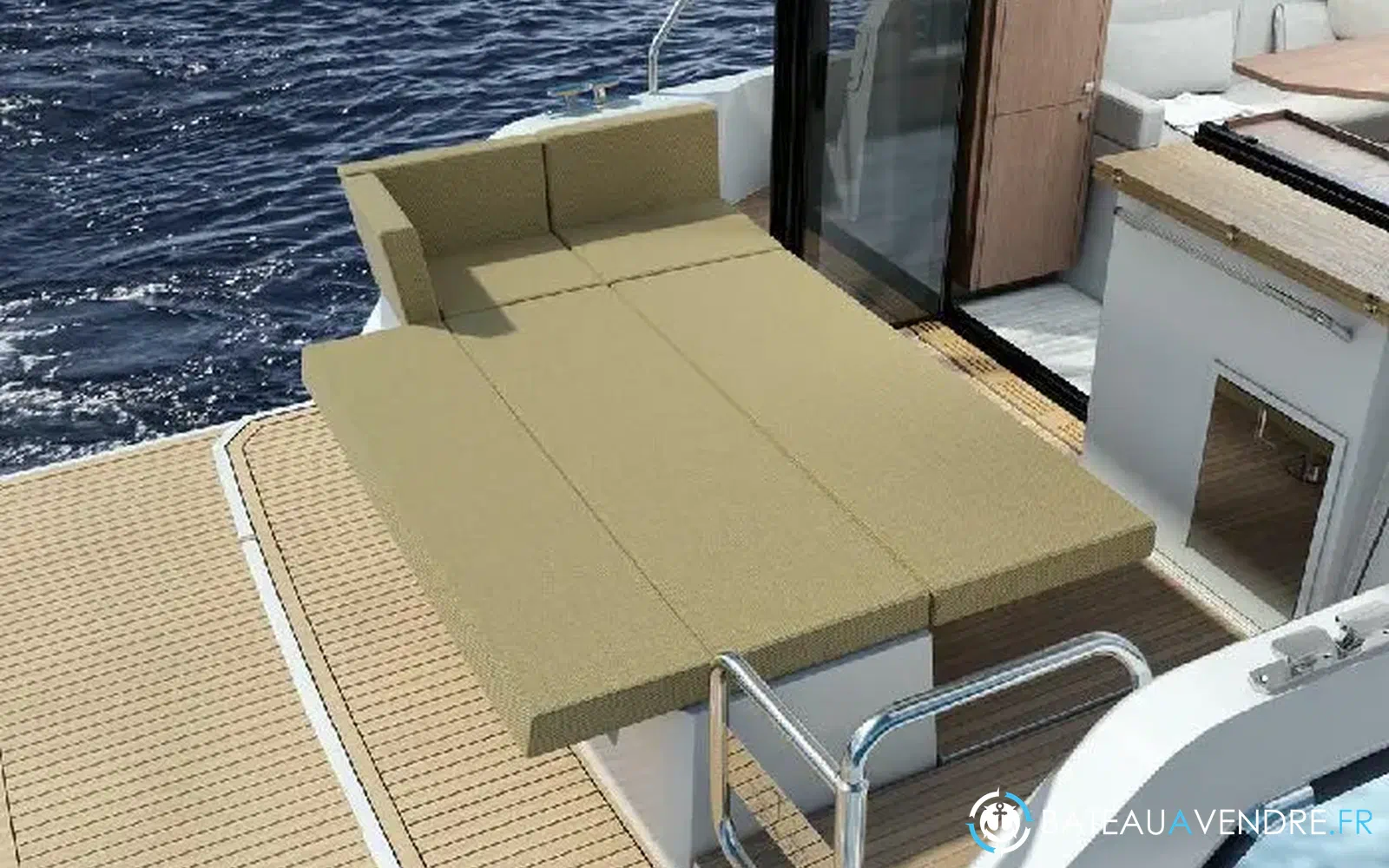 slider 2 Sealine C335