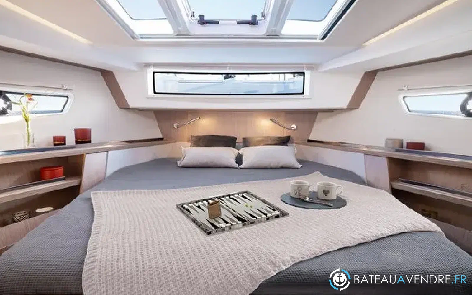 slider 13 Sealine C335