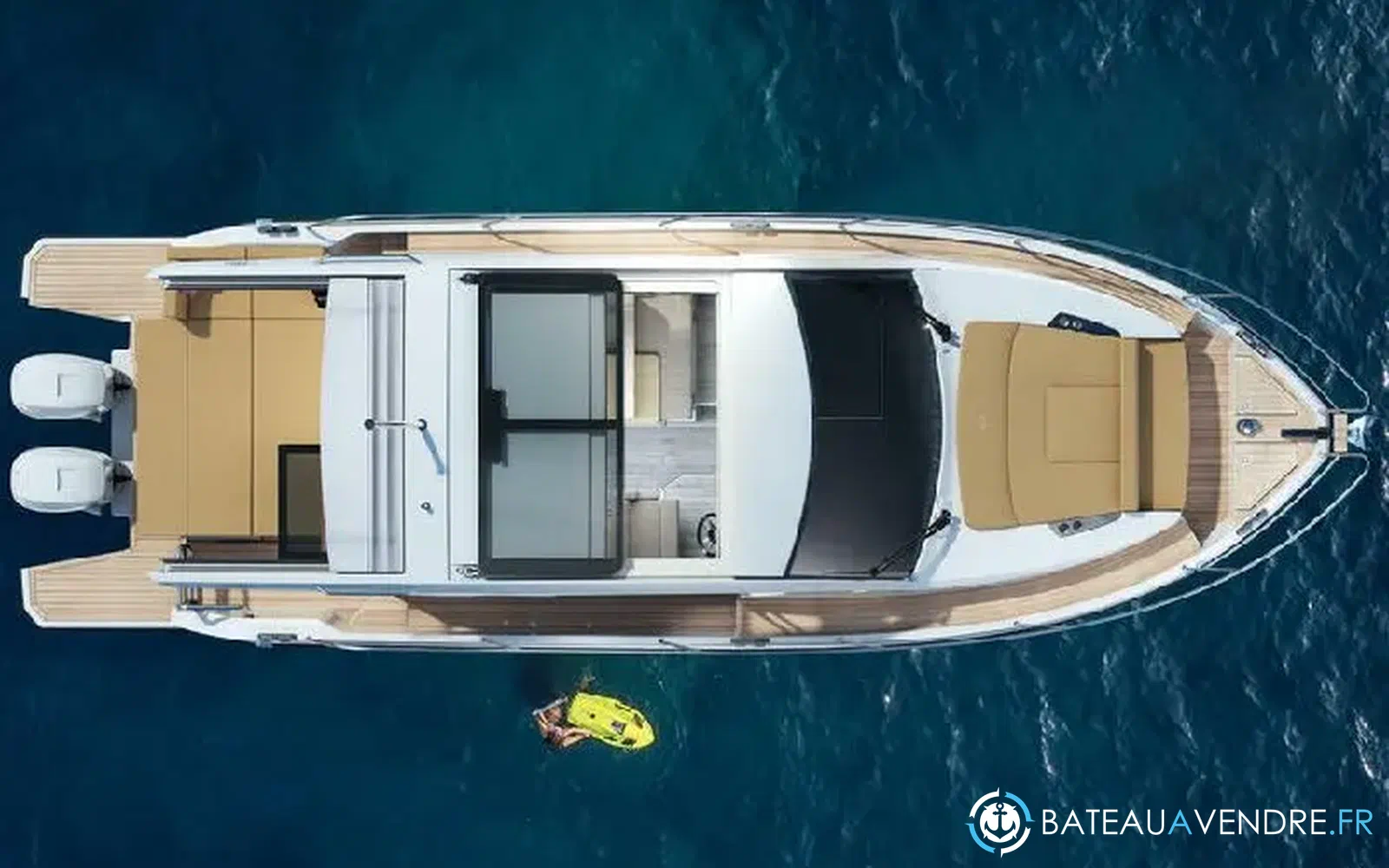 slider 2 Sealine C335