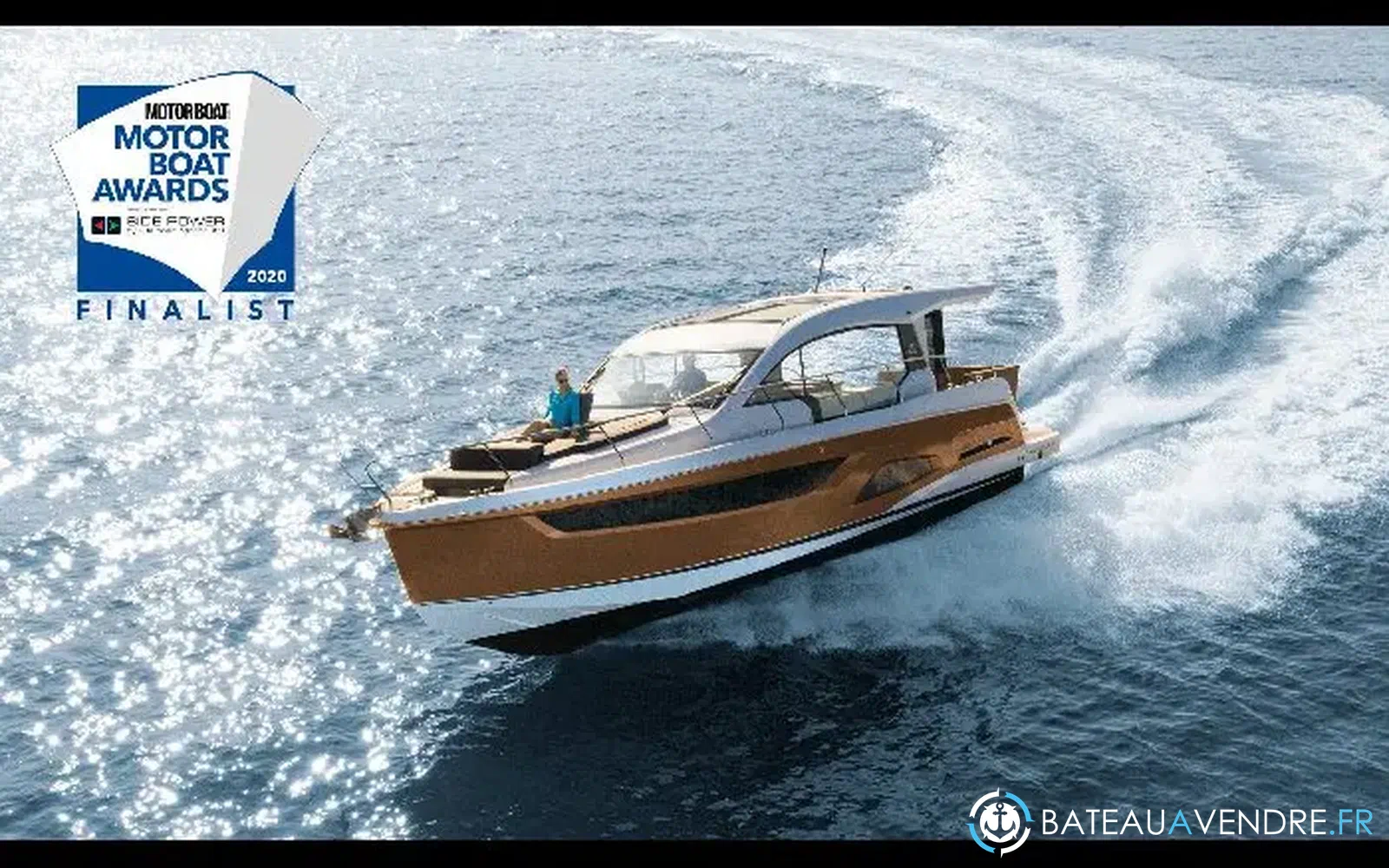 slider 18 Sealine C390