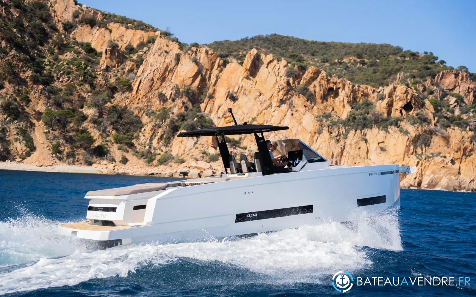 slider 2 De Antonio Yachts D32 Open