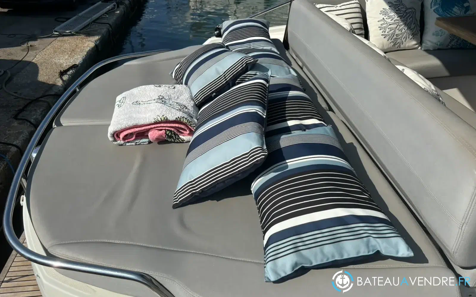 slider 10 Beneteau Monte Carlo 42