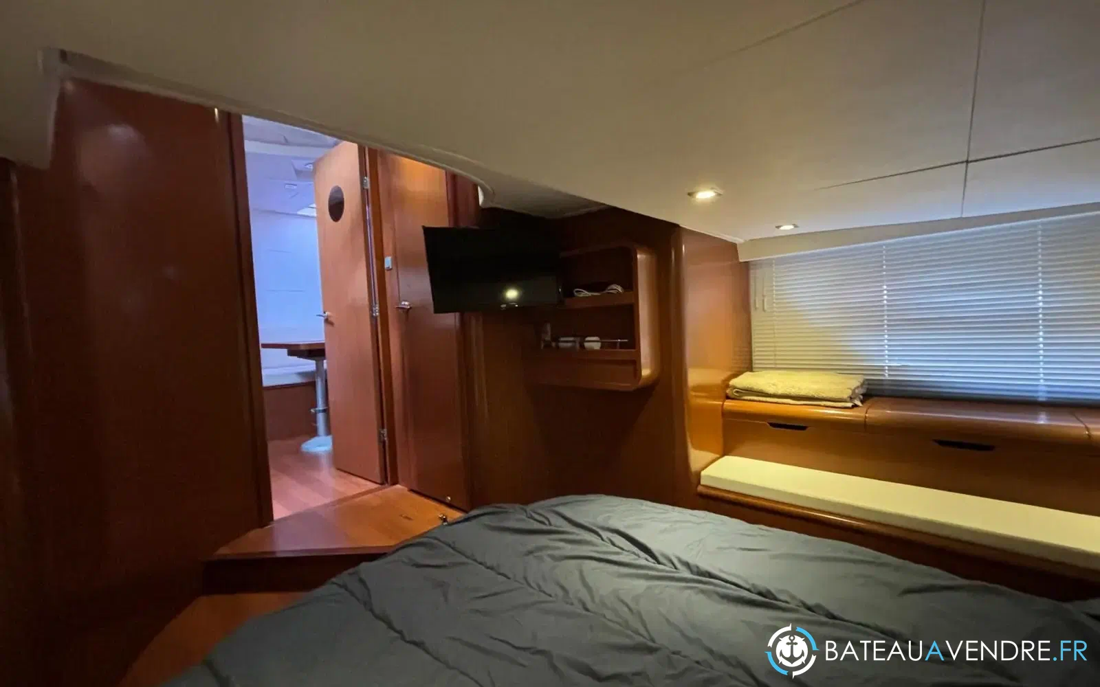 slider 12 Beneteau Monte Carlo 42