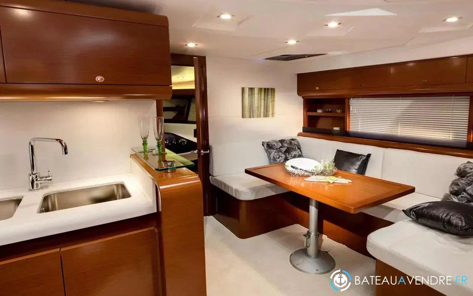 slider 23 Beneteau Monte Carlo 42