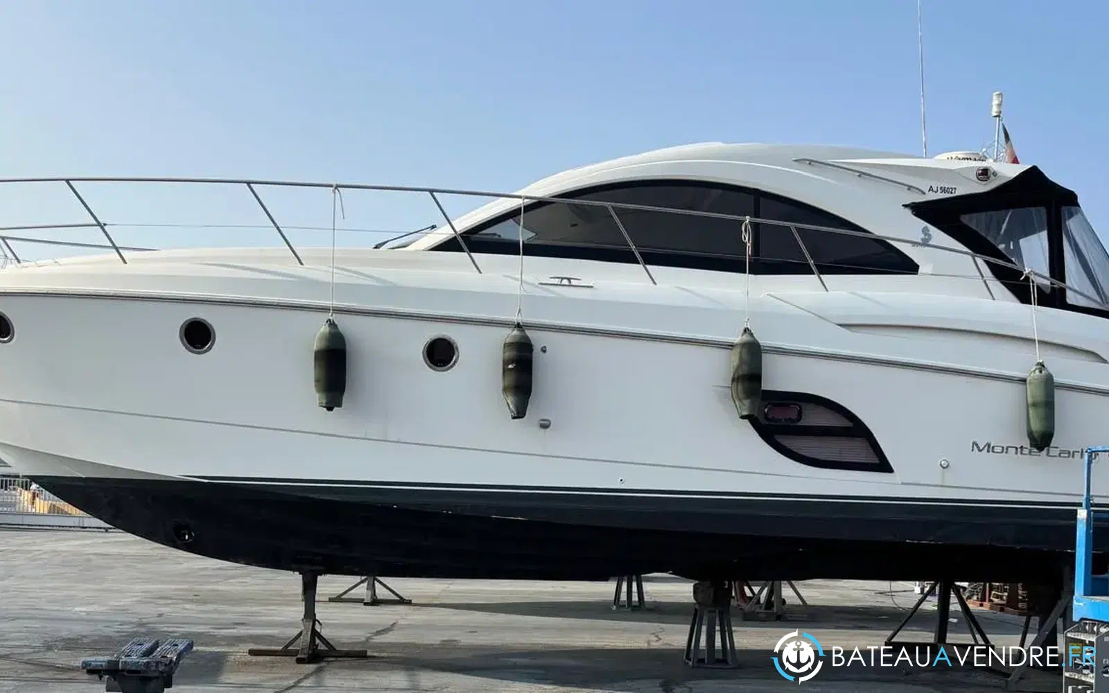 slider 4 Beneteau Monte Carlo 42