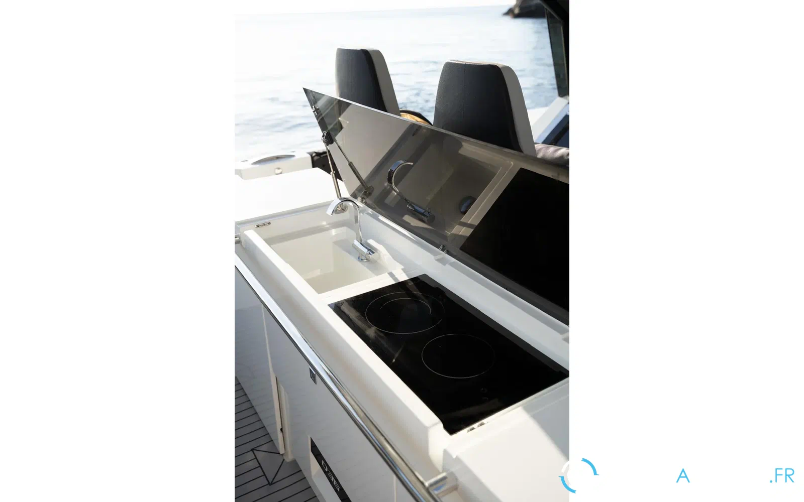 slider 10 De Antonio Yachts D36 Open