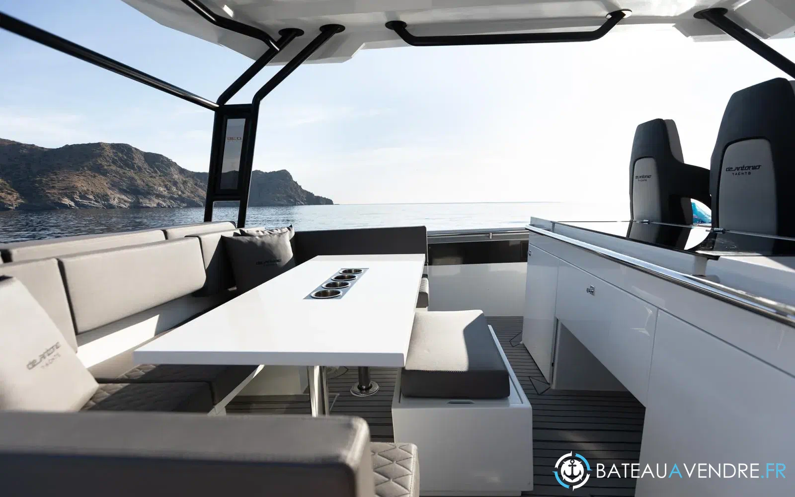slider 11 De Antonio Yachts D36 Open