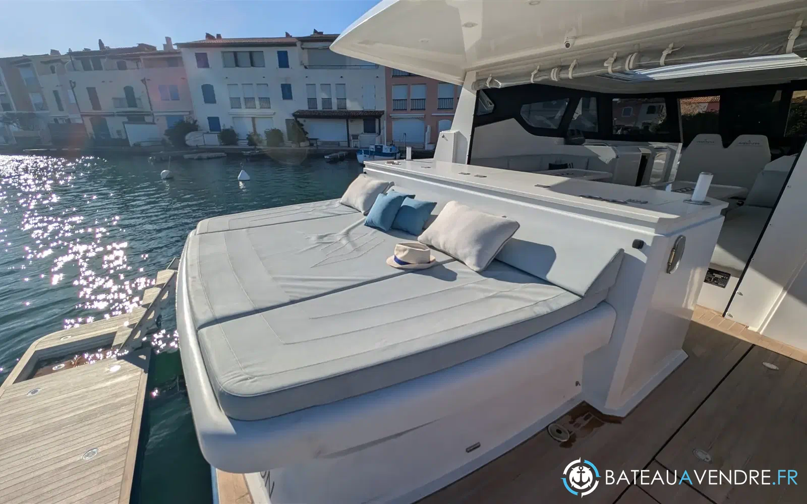 slider 9 Aventura Yacht 38 SC