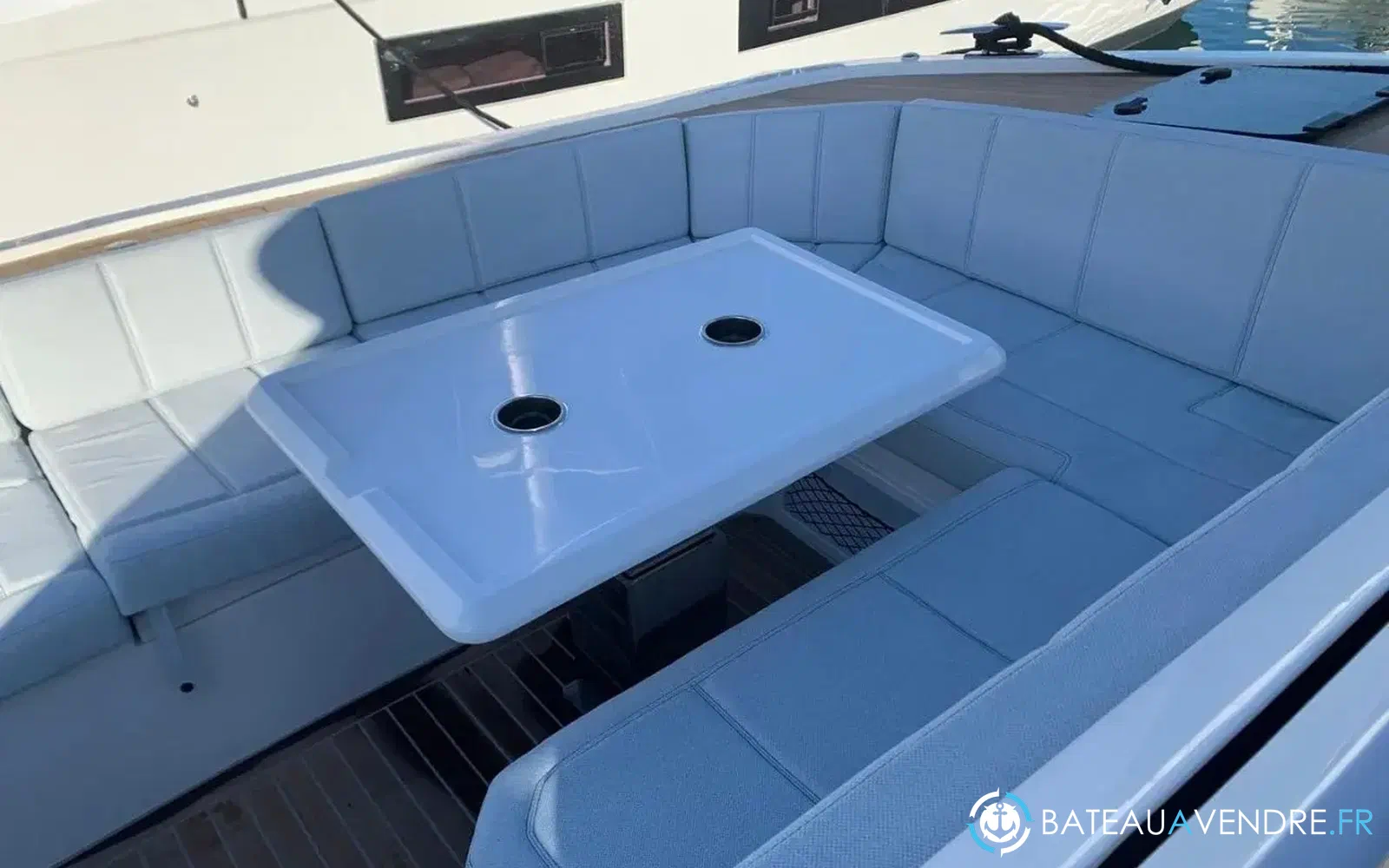 slider 10 Aventura Yacht 38 SC
