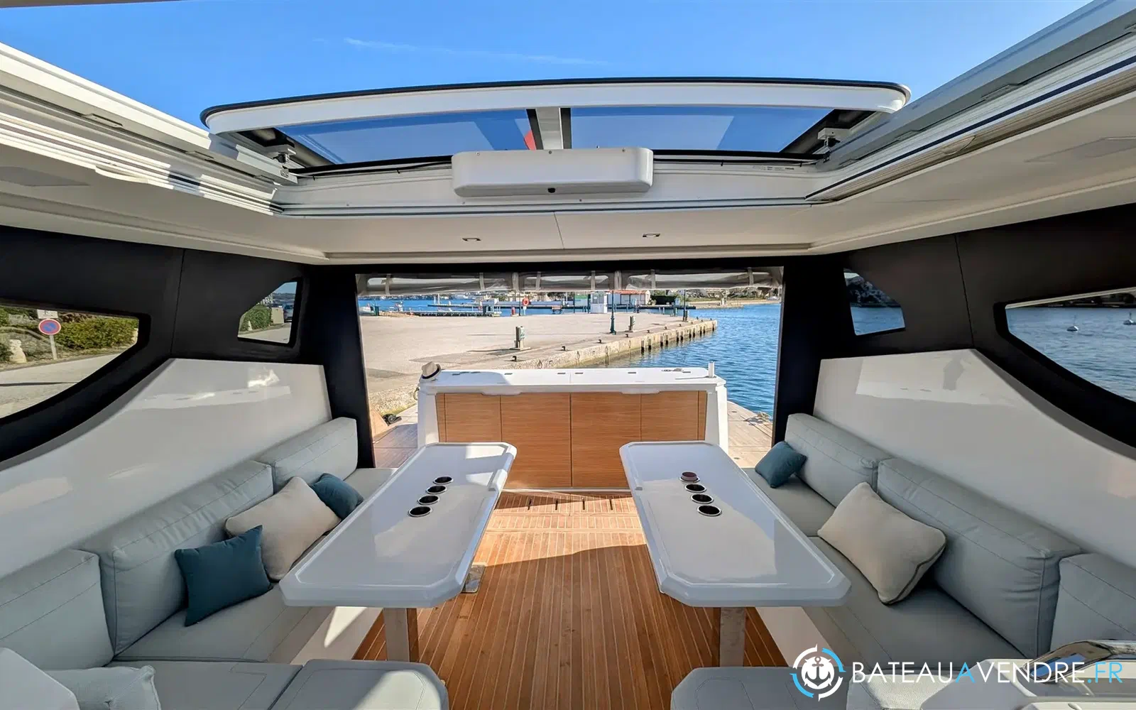slider 13 Aventura Yacht 38 SC