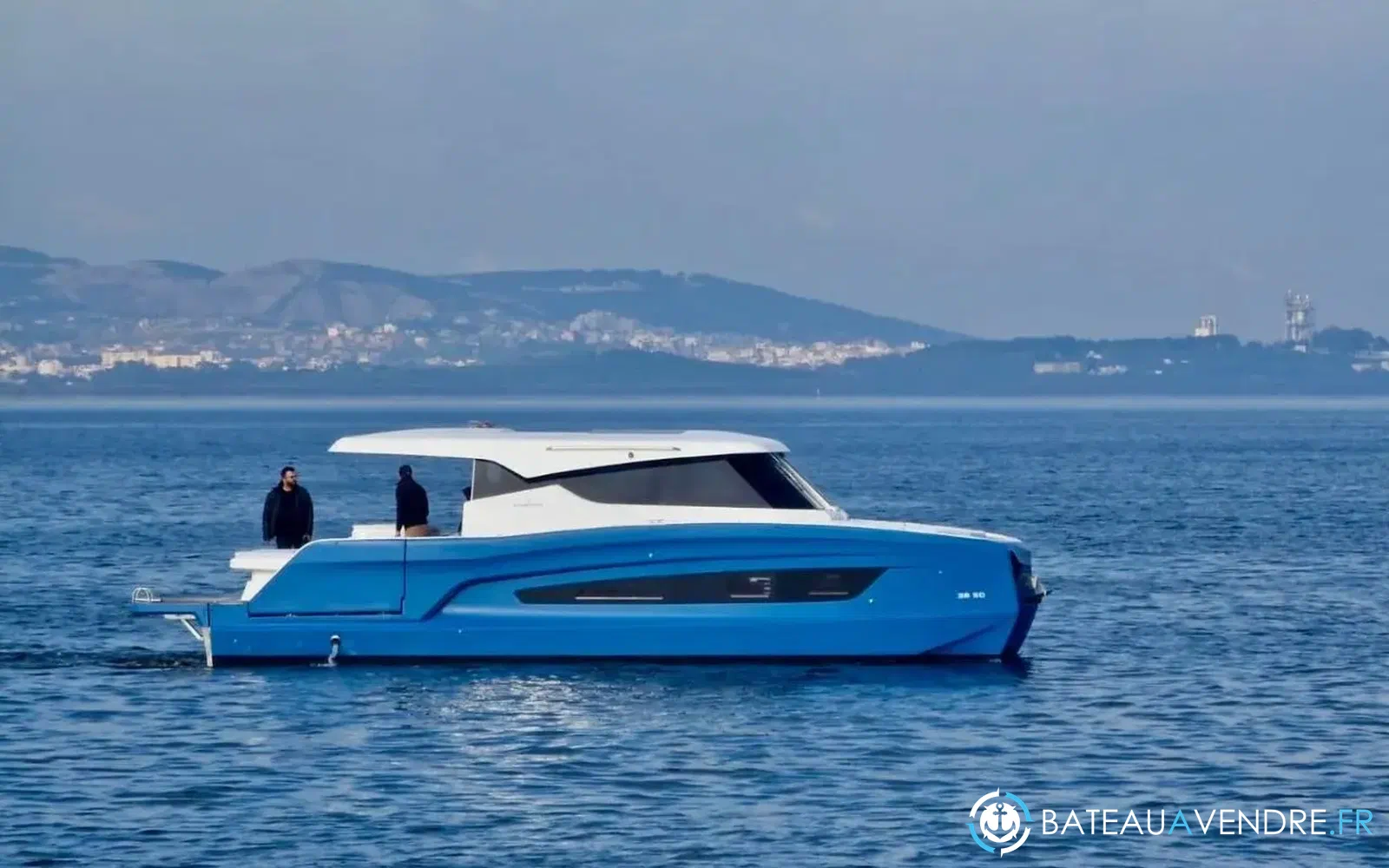 slider 1 Aventura Yacht 38 SC