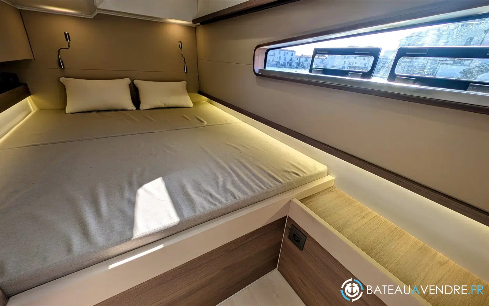 slider 23 Aventura Yacht 38 SC