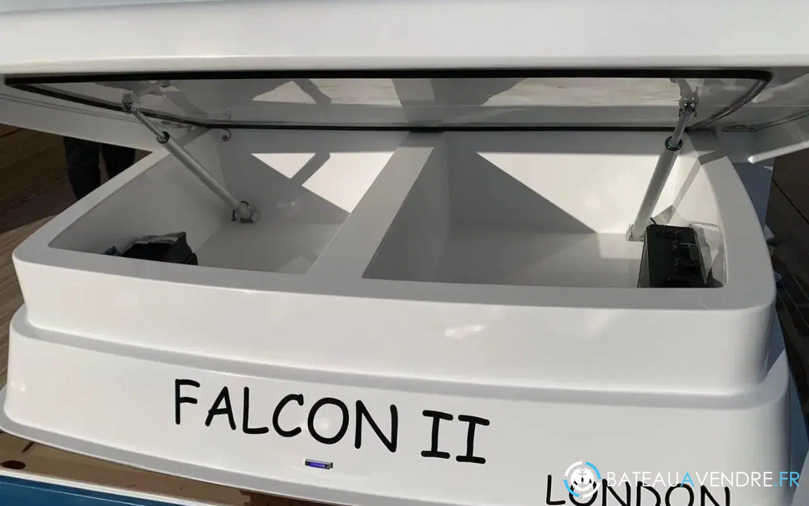 slider 6 Aventura Yacht 38 SC