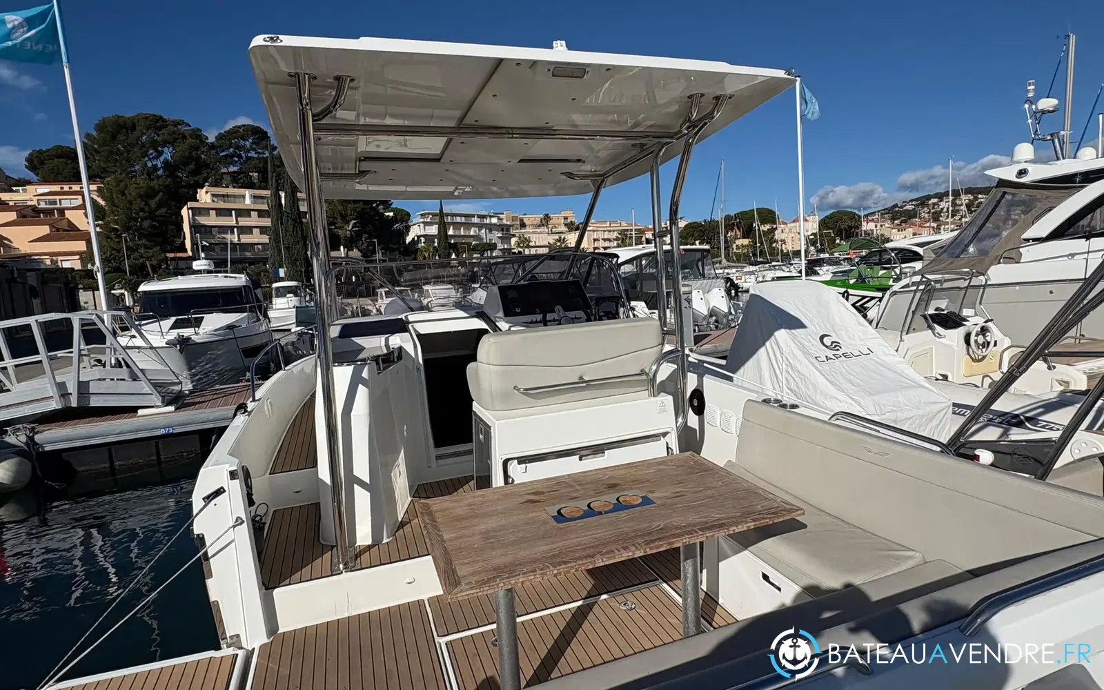 slider 5 Beneteau Flyer 9 Sundeck