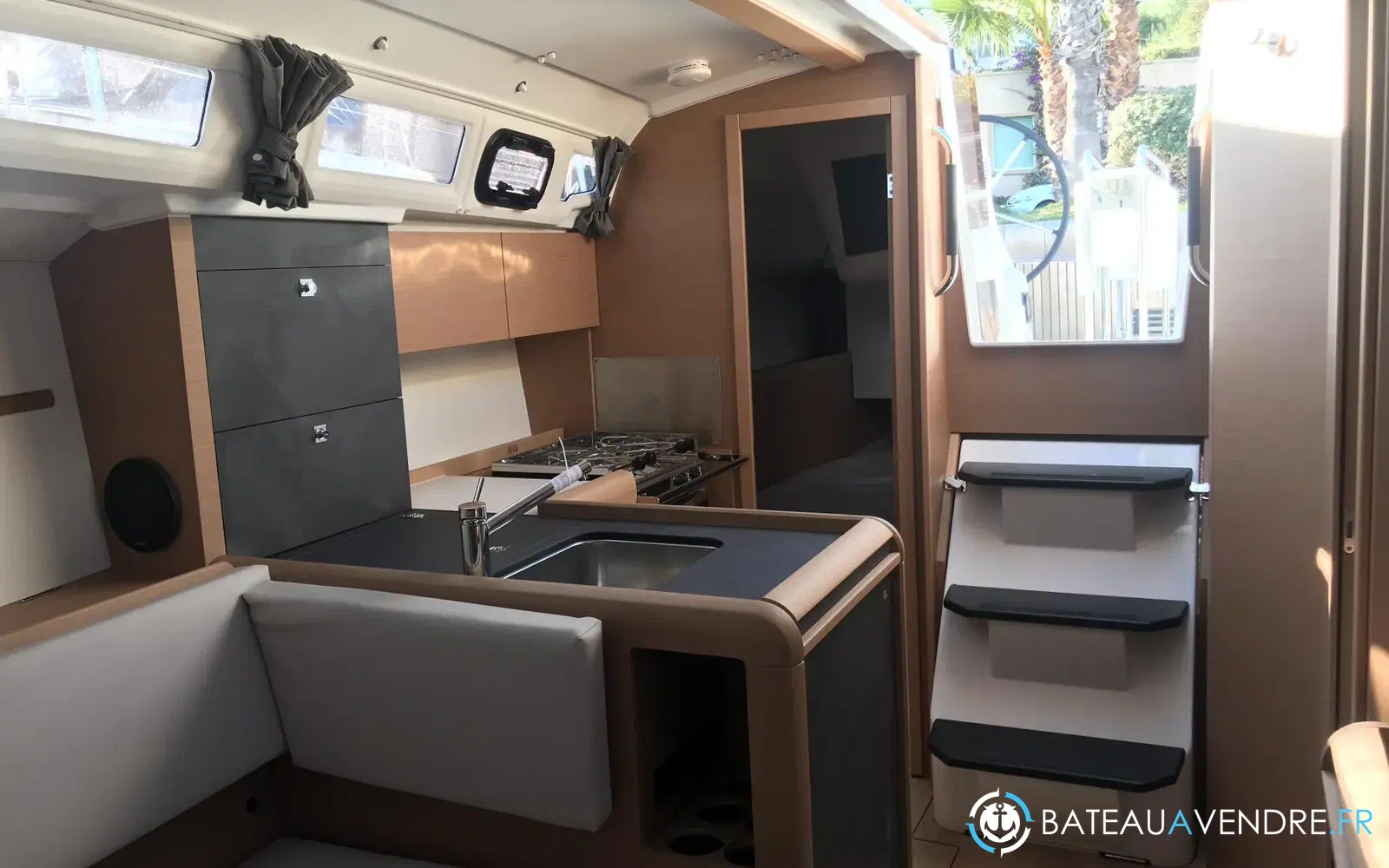 slider 4 Jeanneau Sun Odyssey 349