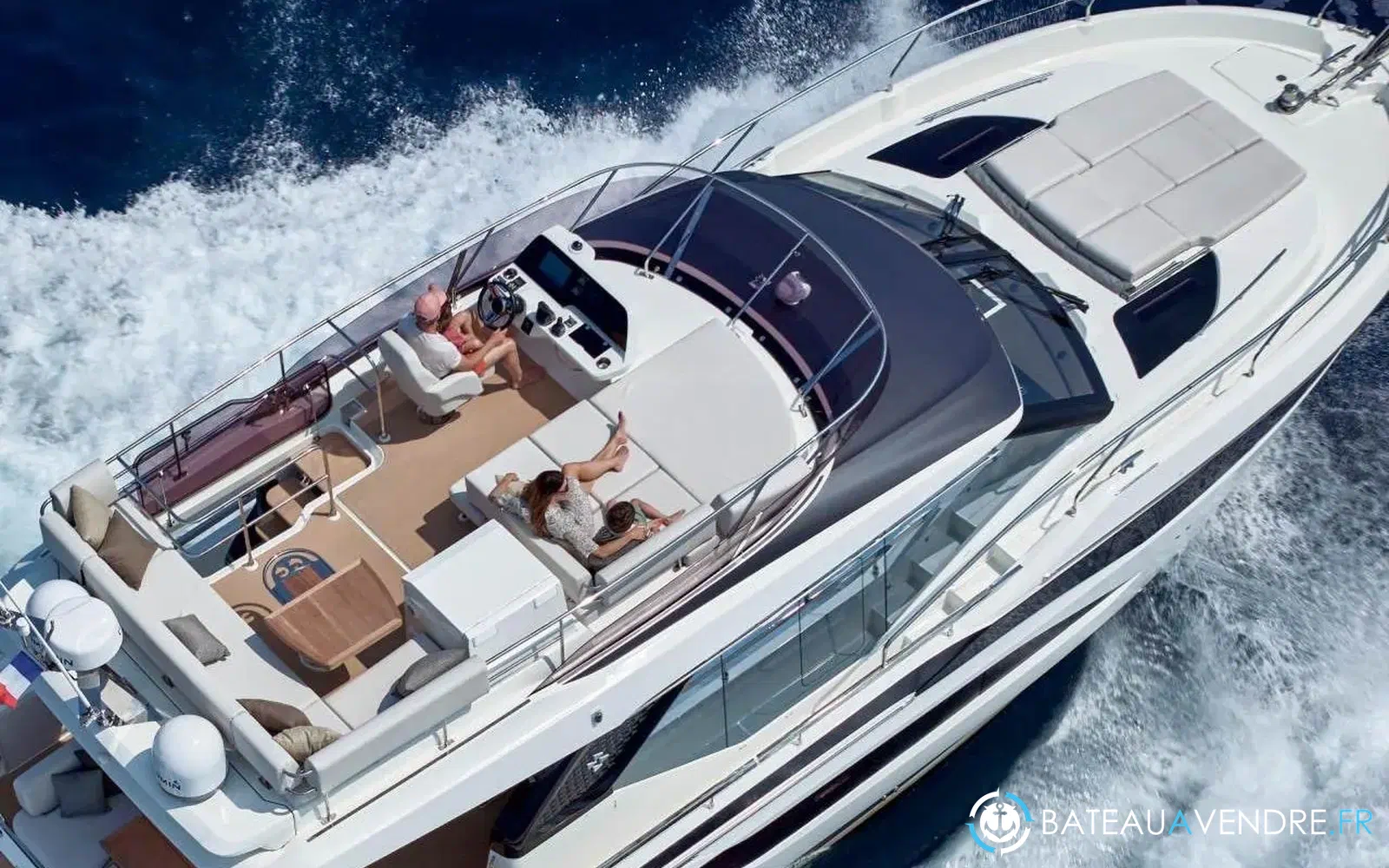slider 11 Prestige Yachts F4.9