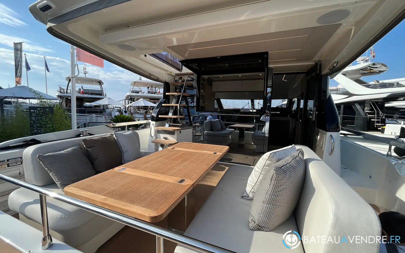 slider 2 Prestige Yachts F4.9