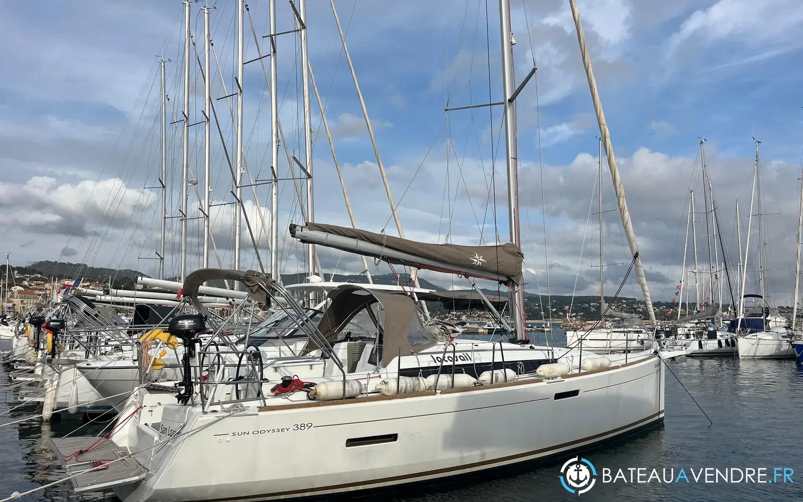 slider 0 Jeanneau Sun Odyssey 389