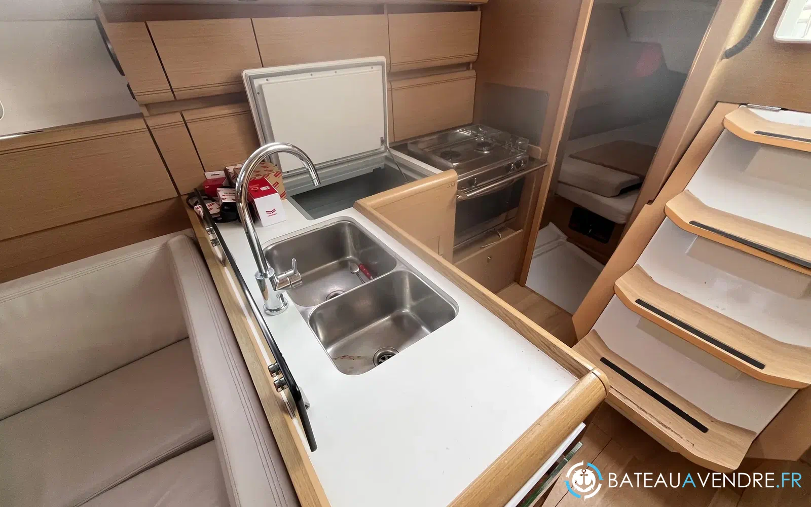 slider 4 Jeanneau Sun Odyssey 389