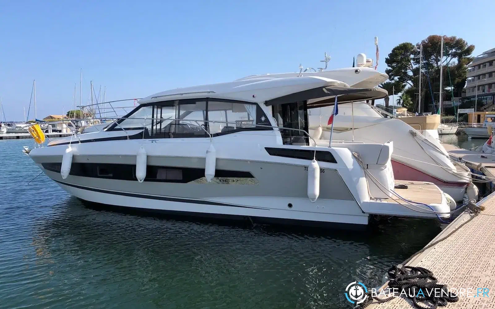 slider 0 Jeanneau NC 37