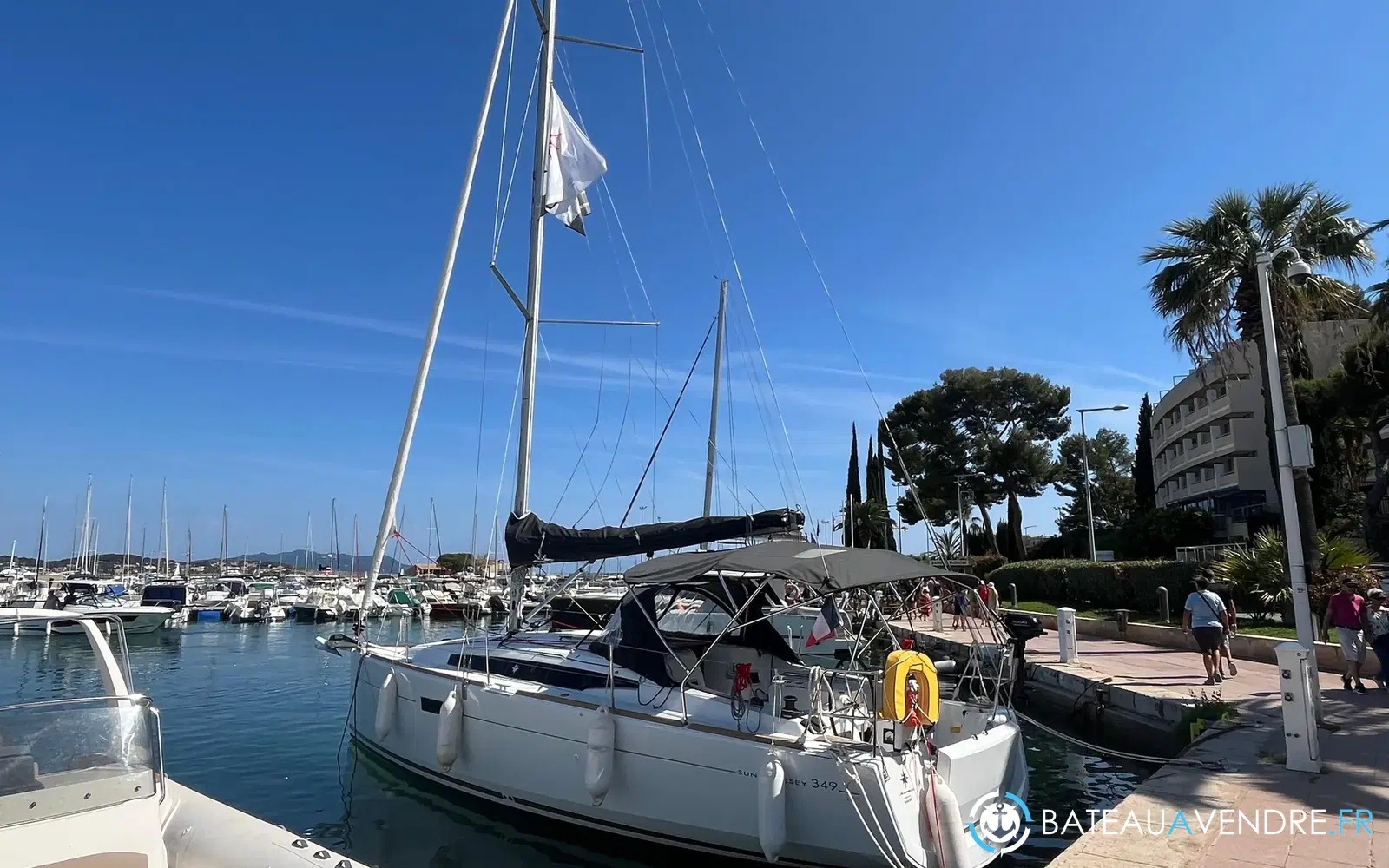 slider 1 Jeanneau Sun Odyssey 349