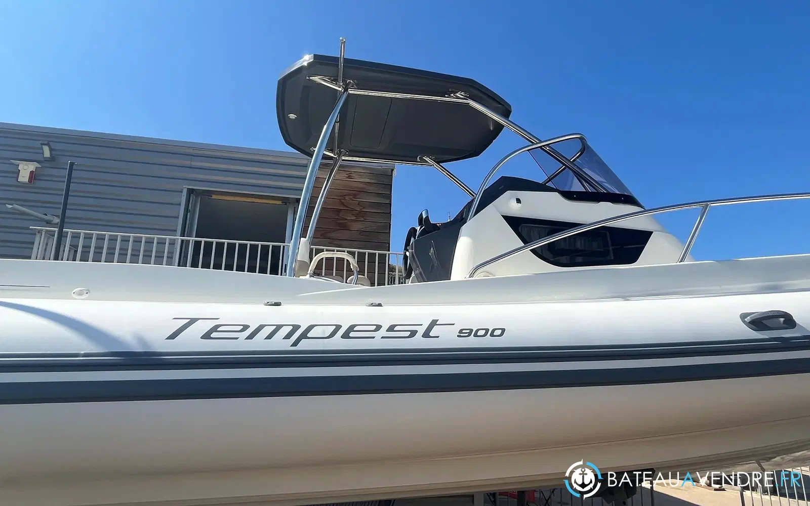 slider 14 Capelli Tempest 900 WA