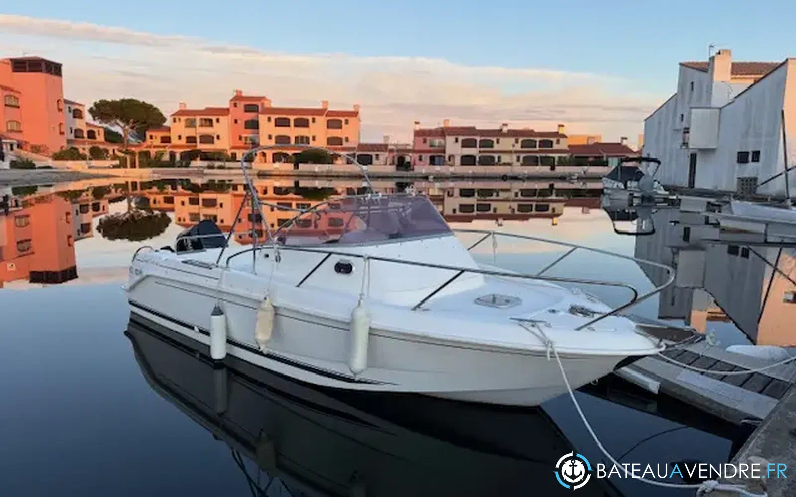 slider 0 B2 Marine Cap Ferret 652 Cabin Cruiser