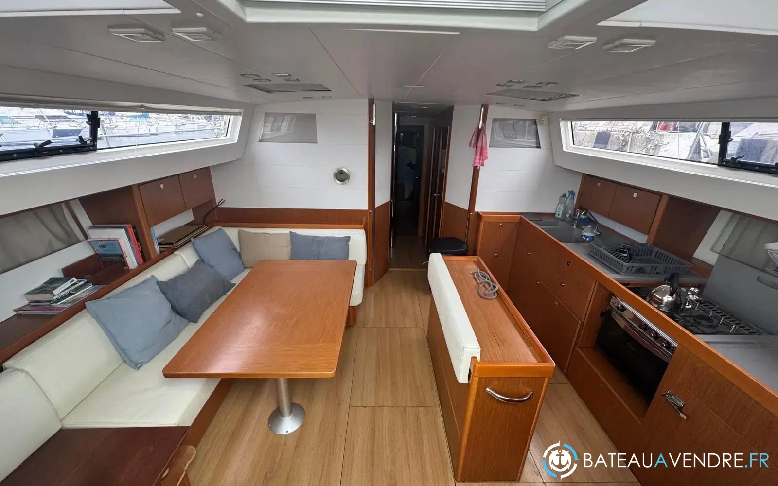 slider 22 Beneteau Sense 50