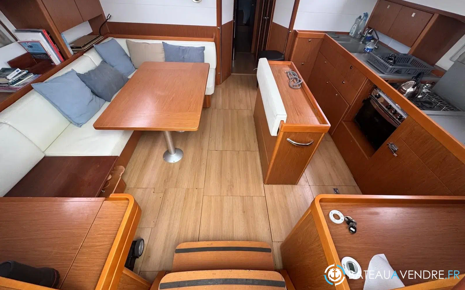 slider 23 Beneteau Sense 50