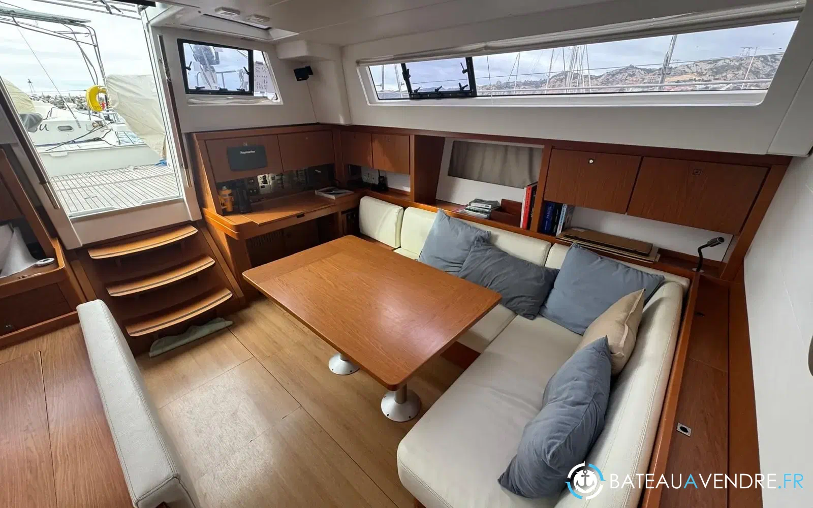 slider 25 Beneteau Sense 50