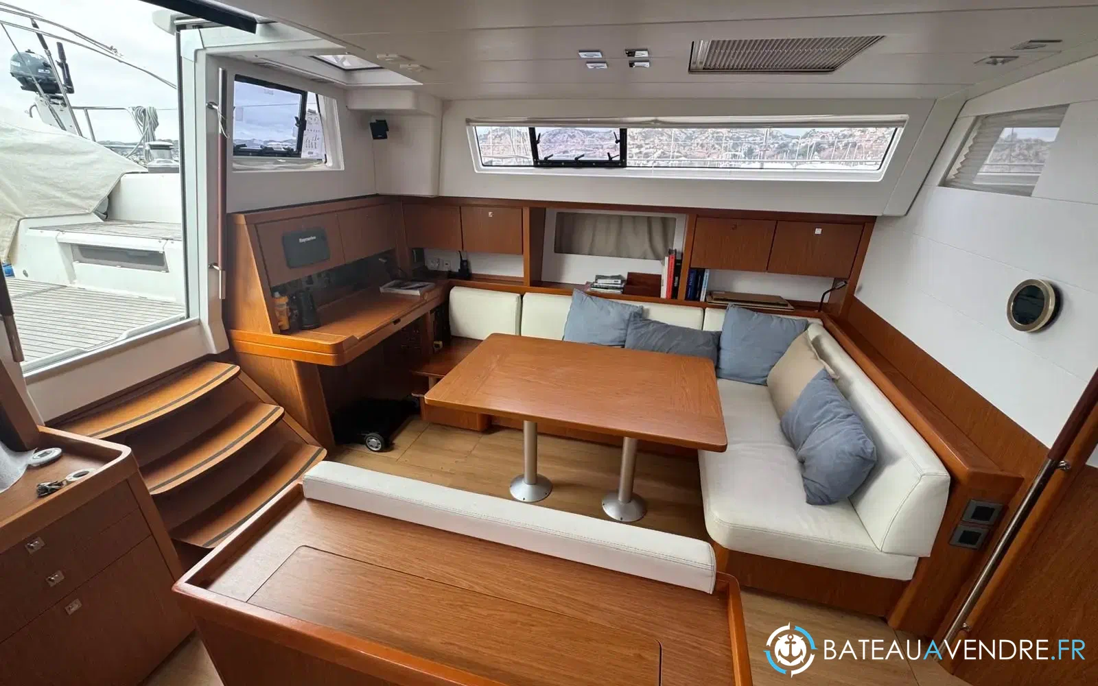 slider 29 Beneteau Sense 50