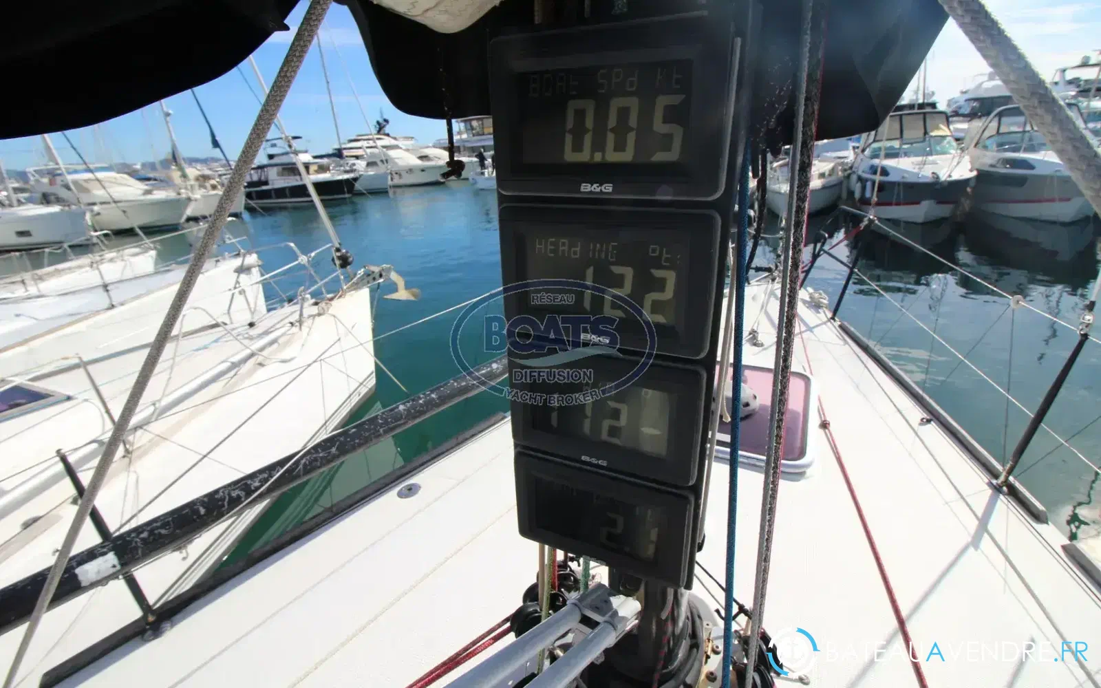 slider 14 Beneteau First 35