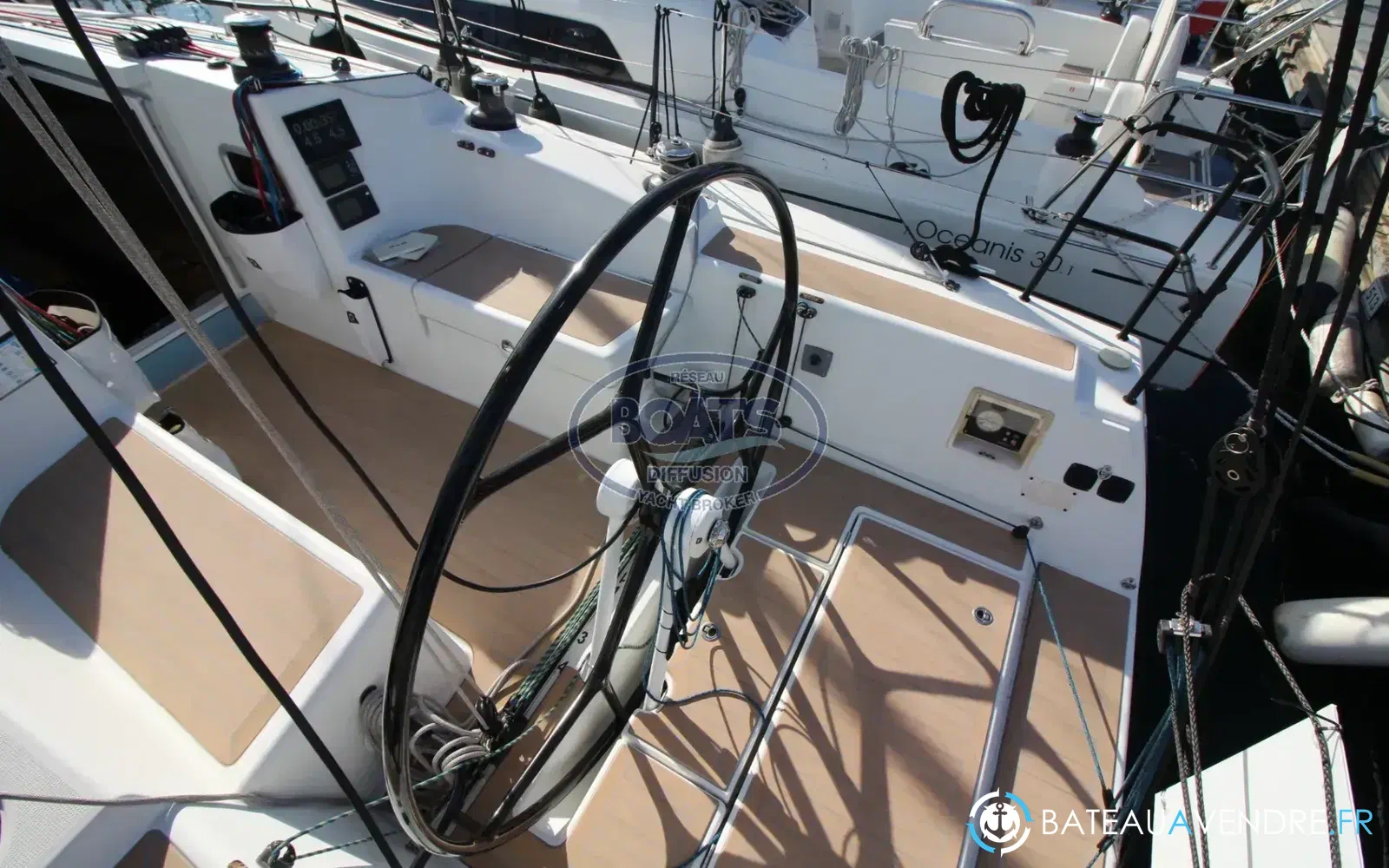 slider 6 Beneteau First 35