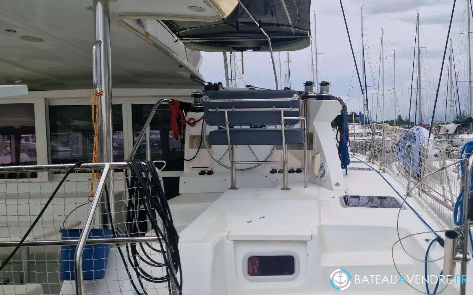 slider 2 Lagoon 421