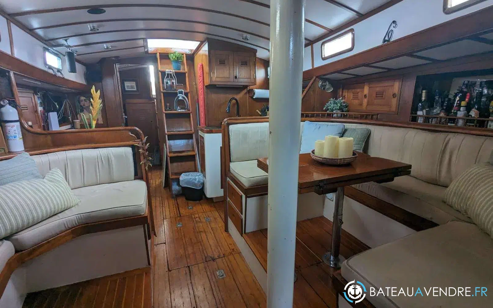 slider 11 Cheoy Lee Offshore 47