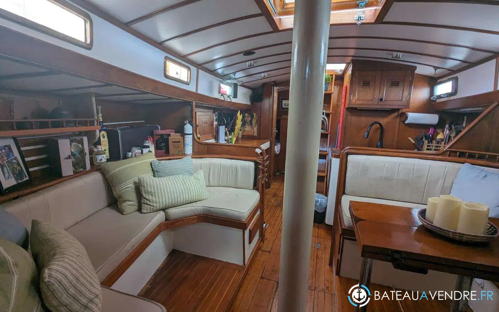slider 12 Cheoy Lee Offshore 47