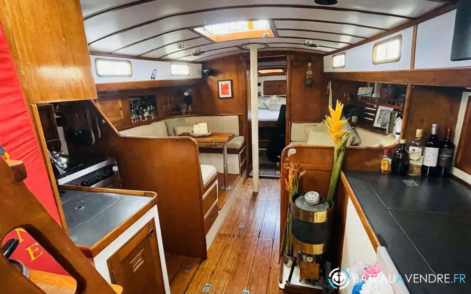 slider 6 Cheoy Lee Offshore 47