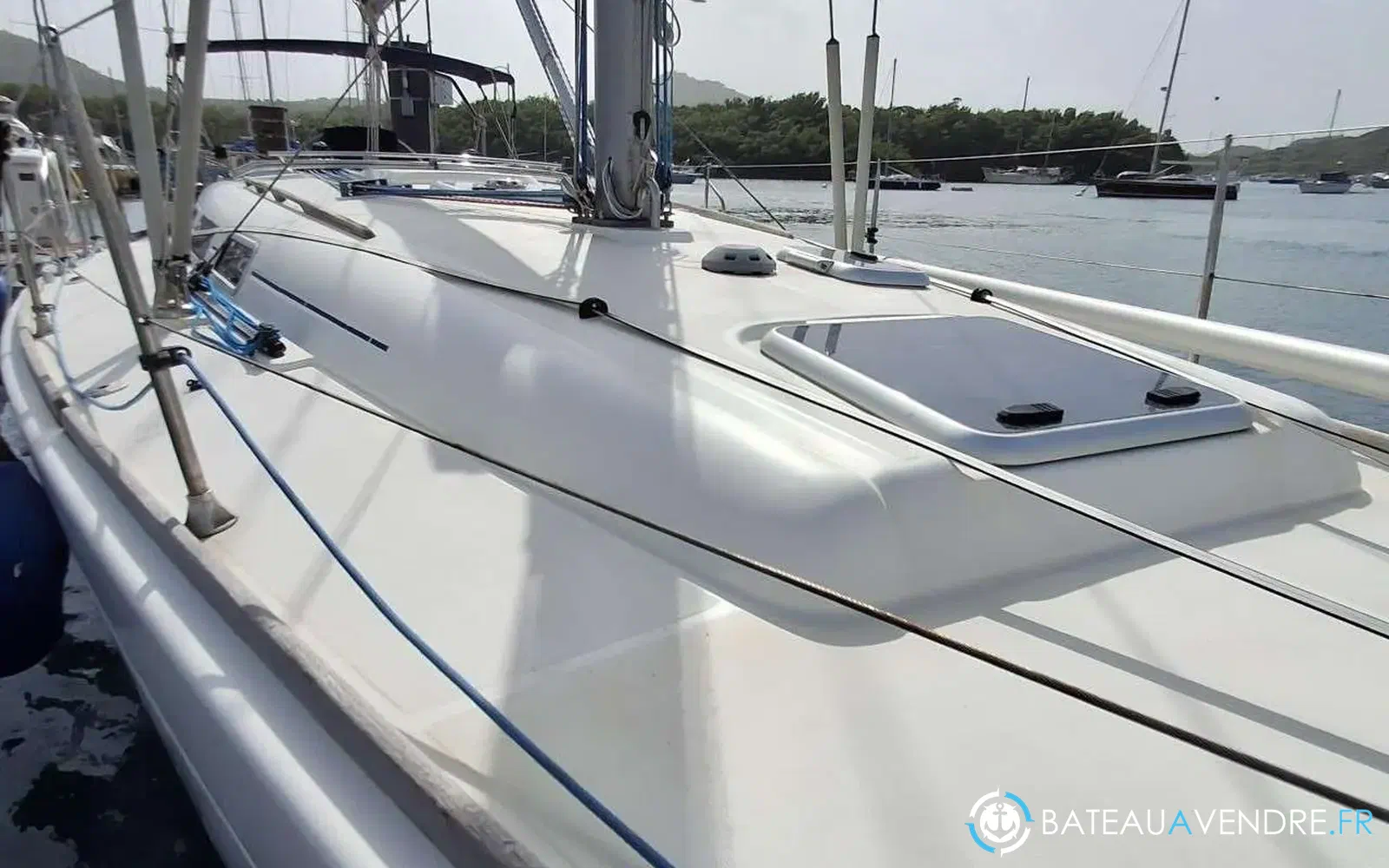 slider 8 Dufour 40 PERFORMANCE