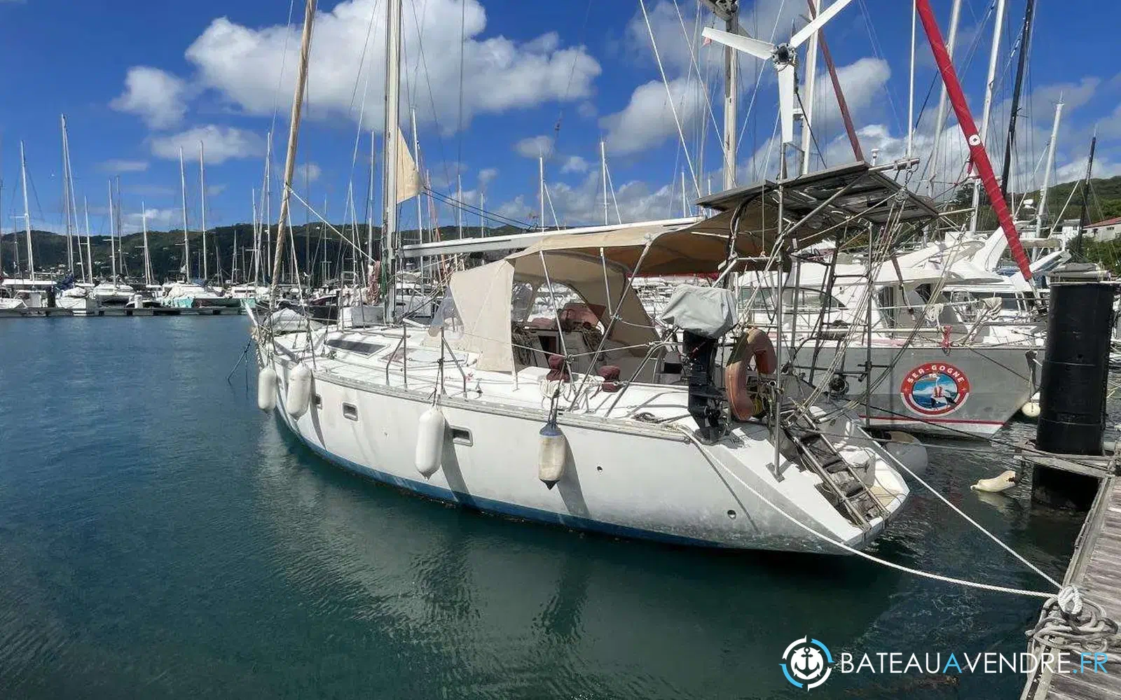 slider 0 Jeanneau Voyage 12.50
