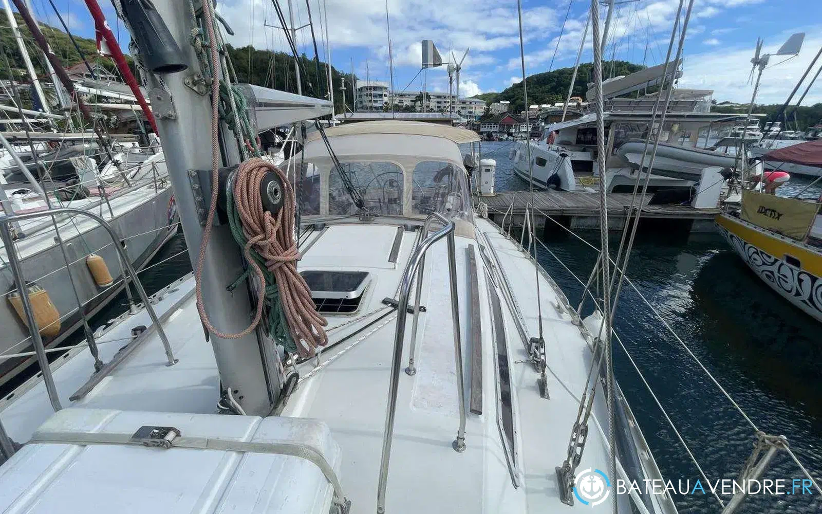 slider 6 Jeanneau Voyage 12.50