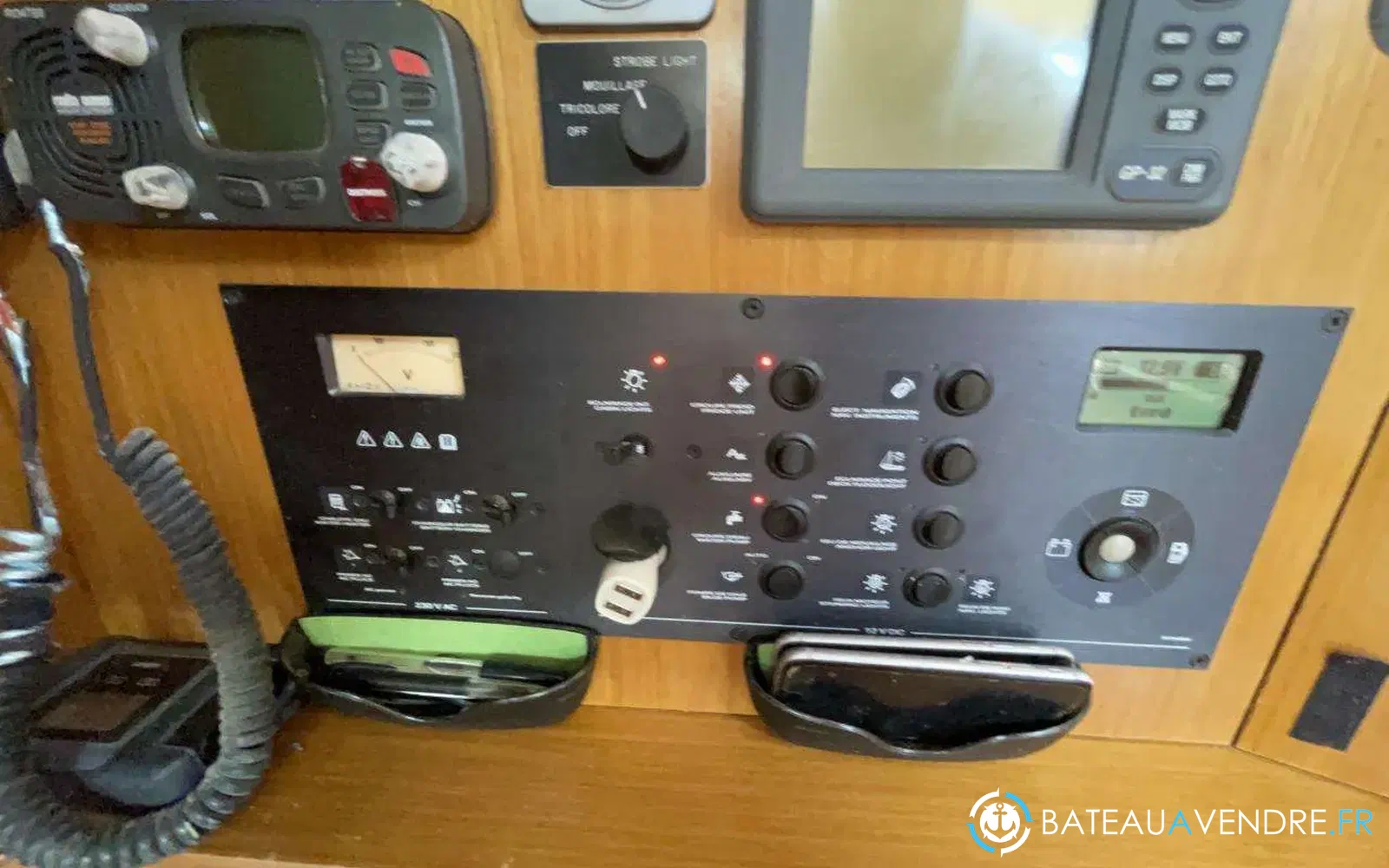 slider 12 Jeanneau Sun Odyssey 42 DS